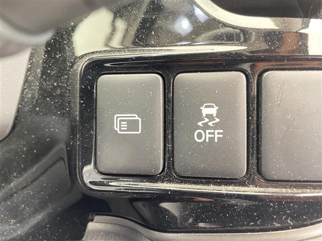 【運転席操作部】快適なドライブを楽しむための機能が装備されています！運転席から触れるので、使いやすいです！除菌プランいれていただくと、さらに清潔で安心していただけます！