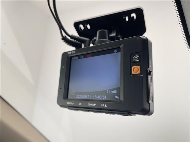 【付属品】このクルマ限定で使える装備品が付いています！使い方などはぜひ実際に店舗にお越しいただき、専門スタッフにお尋ねください！