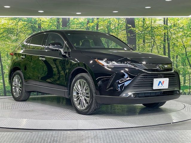 大好評のボディコーティング「弾スプラッシュコート」もご納車までに施工可能。通常のガラスコートと異なる、耐久年数6年の無機質ガラスコーティングが、ボディをキレイな状態に保ってくれます。