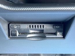 【ETC】高速道路の料金所をストレスなく通過！話題のスポットやサービスエリアに多い「スマートIC」利用時は必須のアイテムです。当店でセットアップを実施、ご納車当日からすぐにご利用いただけます！