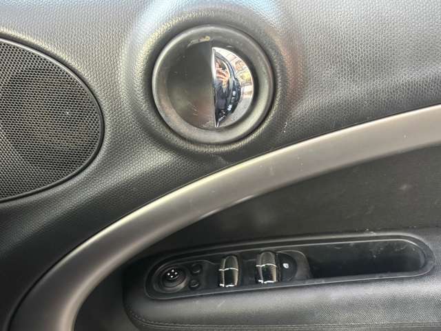 当店自慢の1台☆是非一度ご覧頂きたい車です！STAFF一同、心よりお待ち致しております。カーセンサー無料電話はこちら：0078-6002-335284