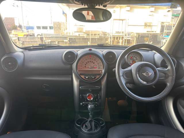 在庫も随時取り揃えておりますが在庫に無いお車でもご希望に合わせて注文販売も行っておりますのでお気軽にお問い合わせ下さい。カーセンサー無料電話はこちら：0078-6002-335284