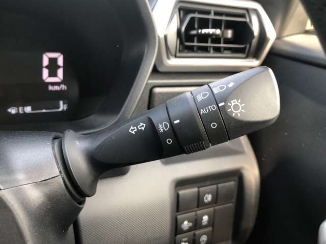 【運転席操作部】快適なドライブを楽しむための機能が装備されています！運転席から触れるので、使いやすいです！除菌プランいれていただくと、さらに清潔で安心していただけます！