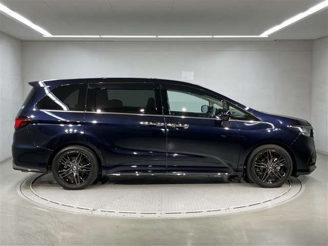 この度は数多くある掲載車の中から当店のお車をご覧頂き誠にありがとうございます。お写真では分かりづらい外装や内装状態は、いつでもお問合せください。スタッフが分かりやすくご説明ご案内させて頂きます。