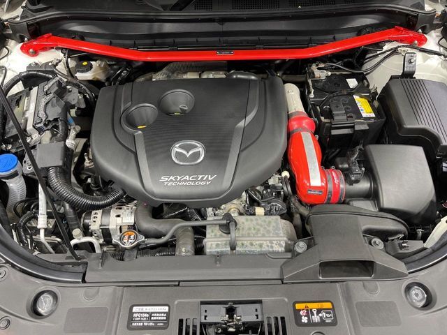親切・丁寧な専門メカニックスタッフが応対！・車検・点検整備・事故等の修理などアフターサービスも安心。お車のカスタマイズもネクステージのサービススタッフまでご相談ください！