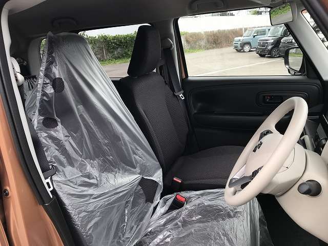万が一に備えての代車も完備！代車にもナビやETC、バックカメラを装着！！さらに、無料貸し出し！