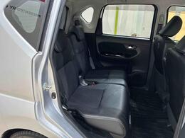 新車・中古車・サービス工場一体型店舗です。中古車はもちろん、ダイハツの新車も販売しておりますので是非一度ご来店下さい！