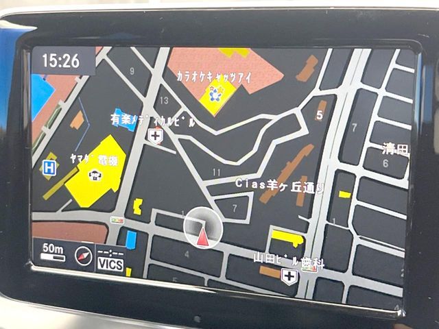●純正ナビ:一体感のあるナビは、高級感ある車内を演出してくれます。オーディオ機能も充実しておりますので、運転もより楽しめます♪