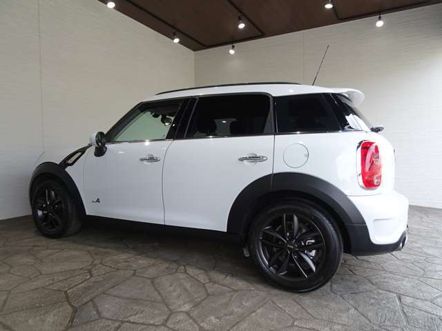 下取り大歓迎です！自社経営にて買取MAXの名称で買取業も営んでおります。自社経営だからこそ負けないお値段ださせていただきます。ぜひ一度お値段出させてください！