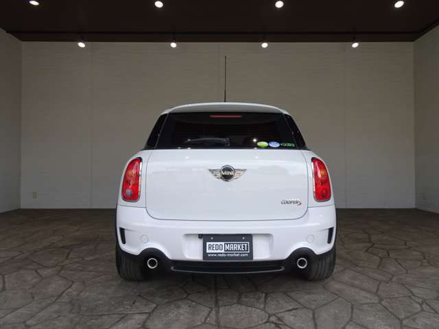 オーナー様となる方がクルマから直接感じるリアルな感性を第一にした最良の一台との出会いをコーディネート致します。