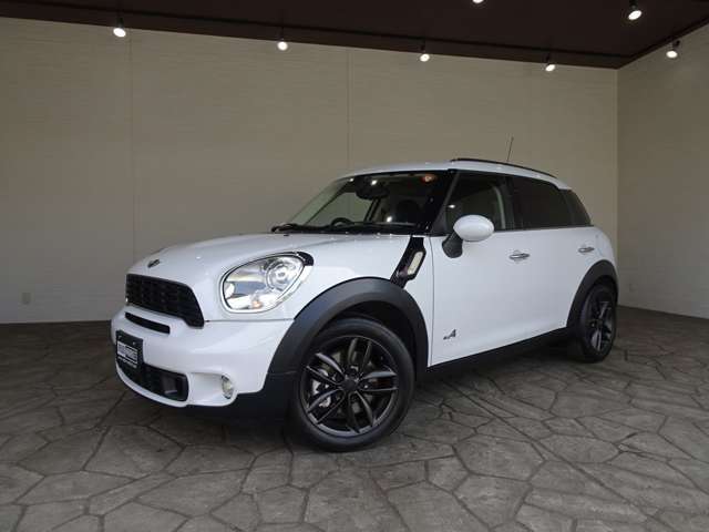 別途保証延長プランご用意ございます。自社工場完備で1級整備士在中です！輸入車から国産まで幅広く対応しておりますので、納車後のアフターフォローもお任せください！