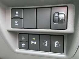 両側電動スライドドアや障害物センサーなど装備も充実♪