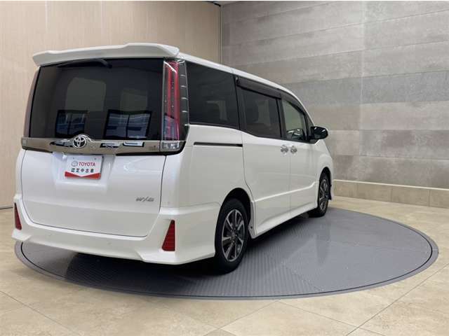 お車をご購入時のみご入会頂ける「メンテナンスパスポートUプラン」がございます。定期点検と次回車検整備費用を前払い頂くことでお得に整備をお受け頂けます。