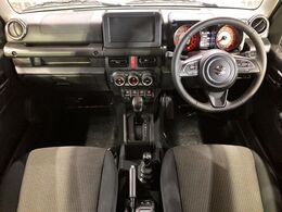 グループ総在庫数約30，000台！！全国の系列店からメーカー・車種問わずご紹介出来るので、あなたにピッタリのお車が見つかるはずです♪まずはお問い合わせ下さい☆