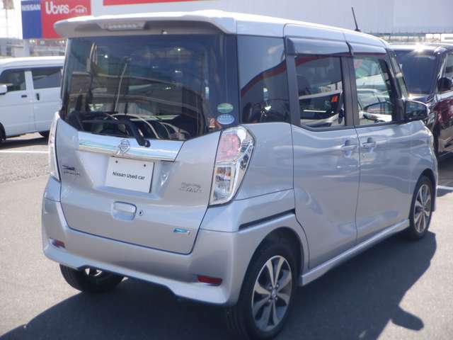 全国各地に登録納車配送可能です。なお全国の日産店にて整備、保証対応可能。