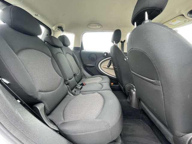 使用感の少ないリヤシートです★