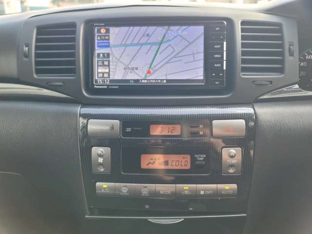 ストラーダメモリーナビ（CD、DVD、SD、BT、フルセグ）、オートAC！！