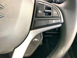 【スズキ　セーフティサポート】走行中に前方の車両等を認識し、衝突しそうな時は警報とブレーキで衝突回避と被害軽減をアシスト。より安全にドライブをお楽しみいただけます。