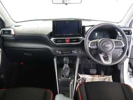 室内は広々としており、非常に使い勝手の良い仕様となっております。是非、実際にご来店いただき現車のご確認をお願い致します！
