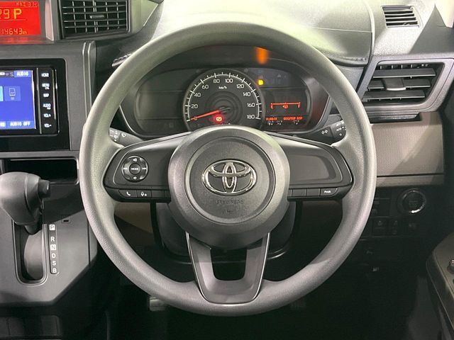 【ステアリングスイッチ】運転中、前方から目線をそらすことなく、オーディオ等の操作が可能な便利機能！安心＆快適なドライブを演出してくれます♪