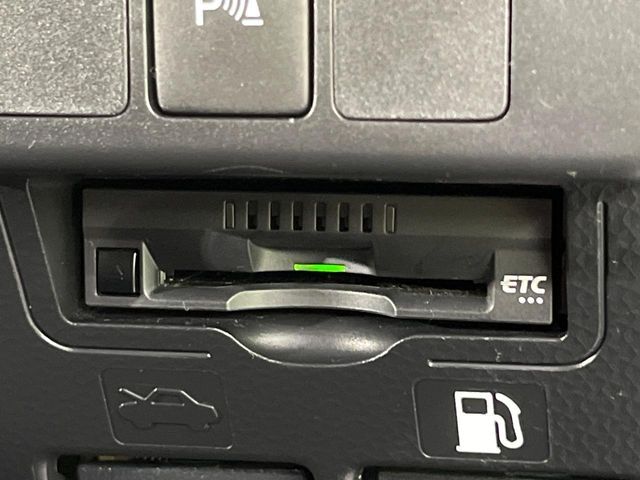 【ETC】高速道路の料金所をストレスなく通過！話題のスポットやサービスエリアに多い「スマートIC」利用時は必須のアイテムです。当店でセットアップを実施、ご納車当日からすぐにご利用いただけます！