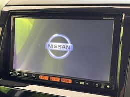 【純正ナビ】人気の純正ナビを装備。オーディオ機能も充実しており、Bluetooth接続すればお持ちのスマホやMP3プレイヤーの音楽を再生可能！毎日の運転がさらに楽しくなります！！