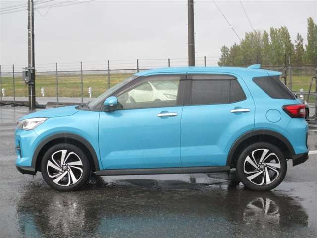 お車に関するご相談はお気軽に店舗スタッフにお問合せ下さい♪豊富な商品知識を備えたスタッフが些細なご相談でも対応いたします♪