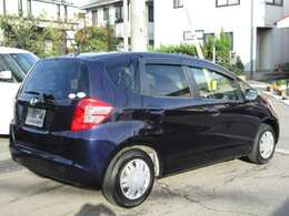 リヤ面はプライバシーガラスです。