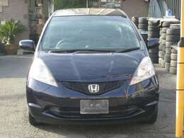 ヘッドライトはダメージ少なくキレイです＾＾