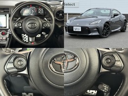 クルーズコントロール、ステアリングリモコンスイッチも付いておりますので運転中の操作も楽々ですよ！