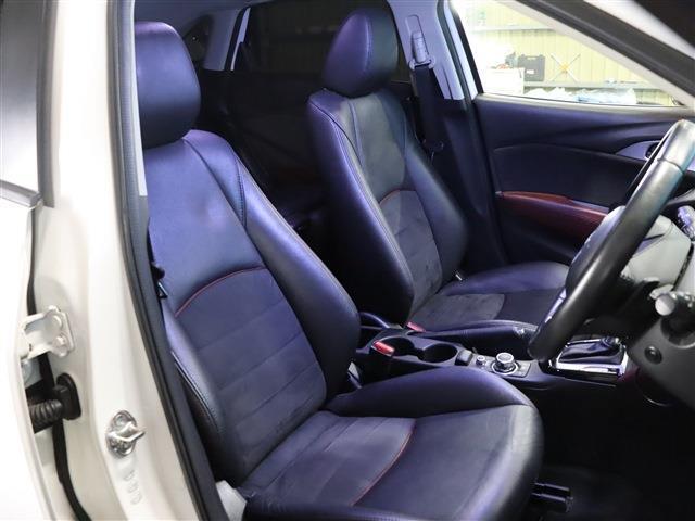 【ハーフレザーシート・禁煙車】清潔感もしっかり保たれております！