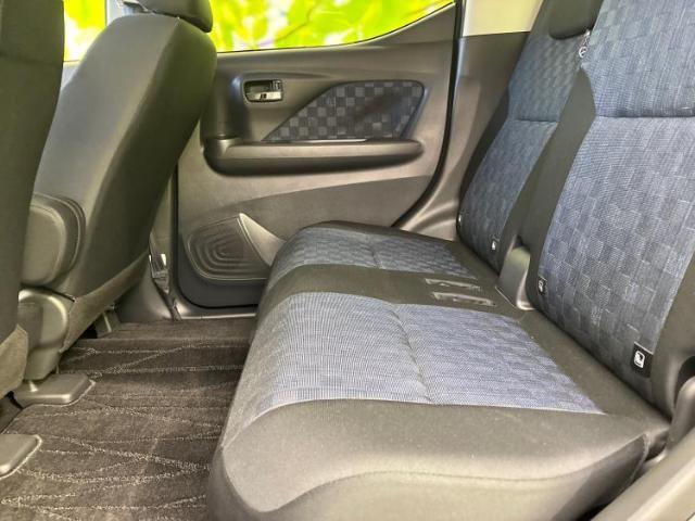 WECARSでは各商談席に大型モニターをご用意しております！見やすい大画面でゆったりと全国の在庫をご覧いただけます！是非ご来店お待ちしております！