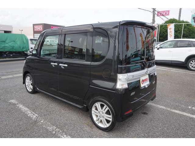 お待たせしました！大人気車種入荷致しました。スタッフの厳選車両！1度ご覧になって下さい！在庫確認のご連絡はこちら→【0078-6002-090075】