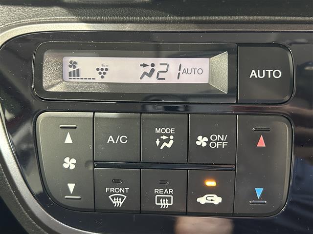 【　オートエアコン　】車内温度を感知して自動で温度調整をしてくれるのでいつでも快適な車内空間を創り上げます！