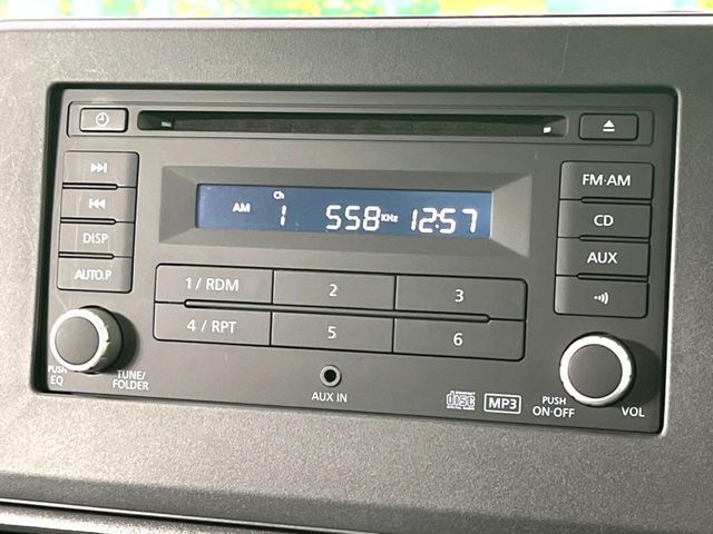 お好きな音楽を車内でお楽しみいただけます♪スピーカー交換・ウーハー追加などの音質向上や、最新ナビ・後席モニター等の取り付けも是非ご相談ください！