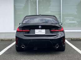 安心のネットワーク。全国187箇所（2025年2月現在）のBMW正規ディーラーのサービスセンターで整備・保証修理を受けることができます。