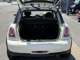 たくさん荷物を積めて便利です。是非、お試しください！お問い合わせは、フリーダイヤル【03-6388-2100】携帯、PHS可　音声案内に従い店舗番号【108247】をご入力下さい。