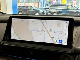 【純正ナビ】装備です！フルセグTVやBluetoothなど充実装備です！