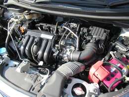 エンジンルームも大変きれいです！！もちろんスチーム洗浄済みです♪機関も良好ですよ☆☆ホンダオートディーラーホンダ専門店♪TEL06-6744-2222☆