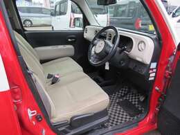 運転席シートヒーター付