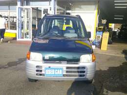 1年間走行無制限のカーセンサーアフター保証を1日約185円でお付けできます。（点検料別途）詳しくはスタッフまでお尋ねください。