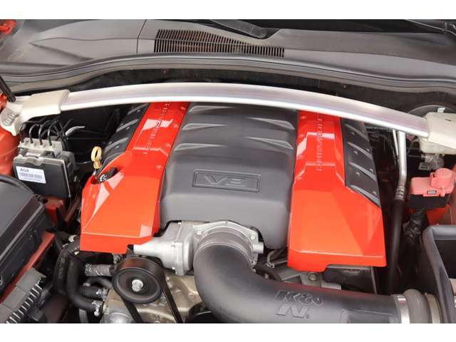V型8気筒OHV　エンジンカバー