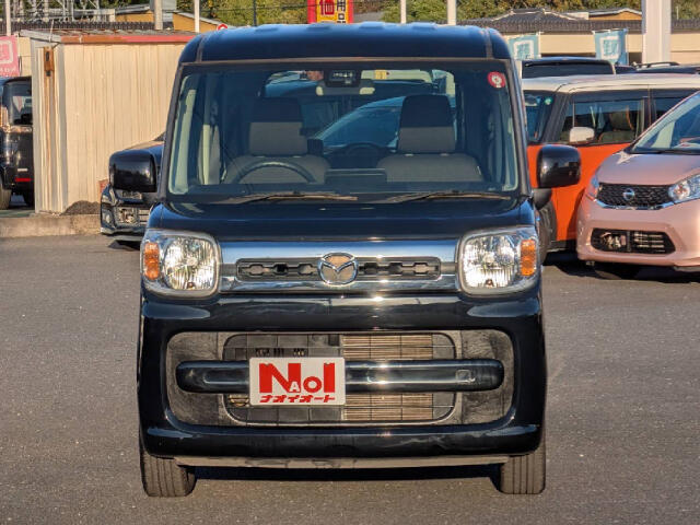 【当店のこだわり】入庫後のお車は選任スタッフによる細部清掃を実施しております。足回り、エンジンルーム、室内、室外を隅々まで綺麗にしております。展示車はピカピカです。全国配送も可能ですのでご相談下さい！