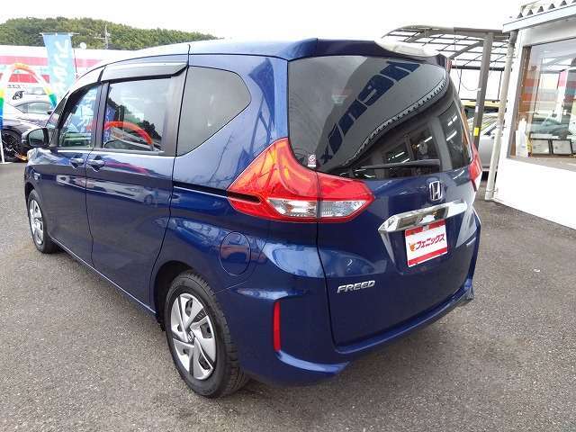 お支払いをローンでお考えの方は、お得な車検パックのご契約で、実質年率3.9％をご利用いただけます。次回の車検代行、エンジンオイル交換3回が無料、撥水コーティングなどが付いたお買い得プランです。