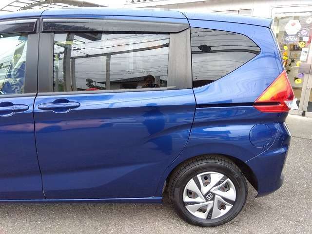 おかげさまで35周年！！全国直営20店舗！！総在庫3000台のカーディーラー！！きっと見つかるあなたの一台！！低価格な良質車がぞくぞく入庫！！更新情報もお見逃し無く！！