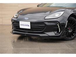 大人気ディーラーオプションのSTI製フロントアンダースポイラー・スカートリップ装備☆空力性能を高めるとともに、洗礼されたスポーティーなデザインで存在感を一層引き上げます☆