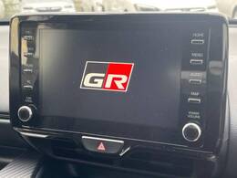 【8インチ　ディスプレイオーディオ】大画面のディスプレイはAppleCarPlayやAndroidAutoが利用可能。大きな画面でスマホナビアプリ等が利用いただけます♪