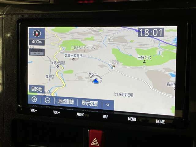 【トヨタ純正SDナビゲーション装備】純正品だから使いやすい！フルセグTV視聴可能で室内も快適♪地図データが古くなってきたら全国トヨタディーラーで更新（有料）も簡単にできます♪