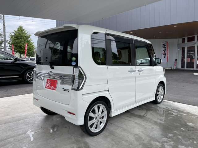 当店は損保ジャパン代理店となります。お車購入時はもちろん、それ以外での保険のお見積もり等お気軽にご相談下さい♪