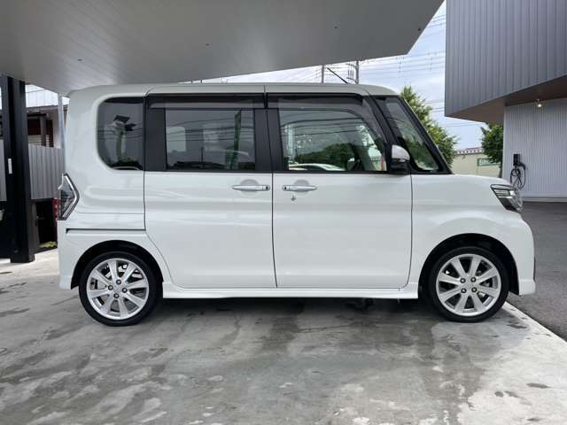 お車を売却していただいたあと、次の車が納車になるまでどうしよう・・・。ご安心ください！最長1ヶ月間代車無料です♪